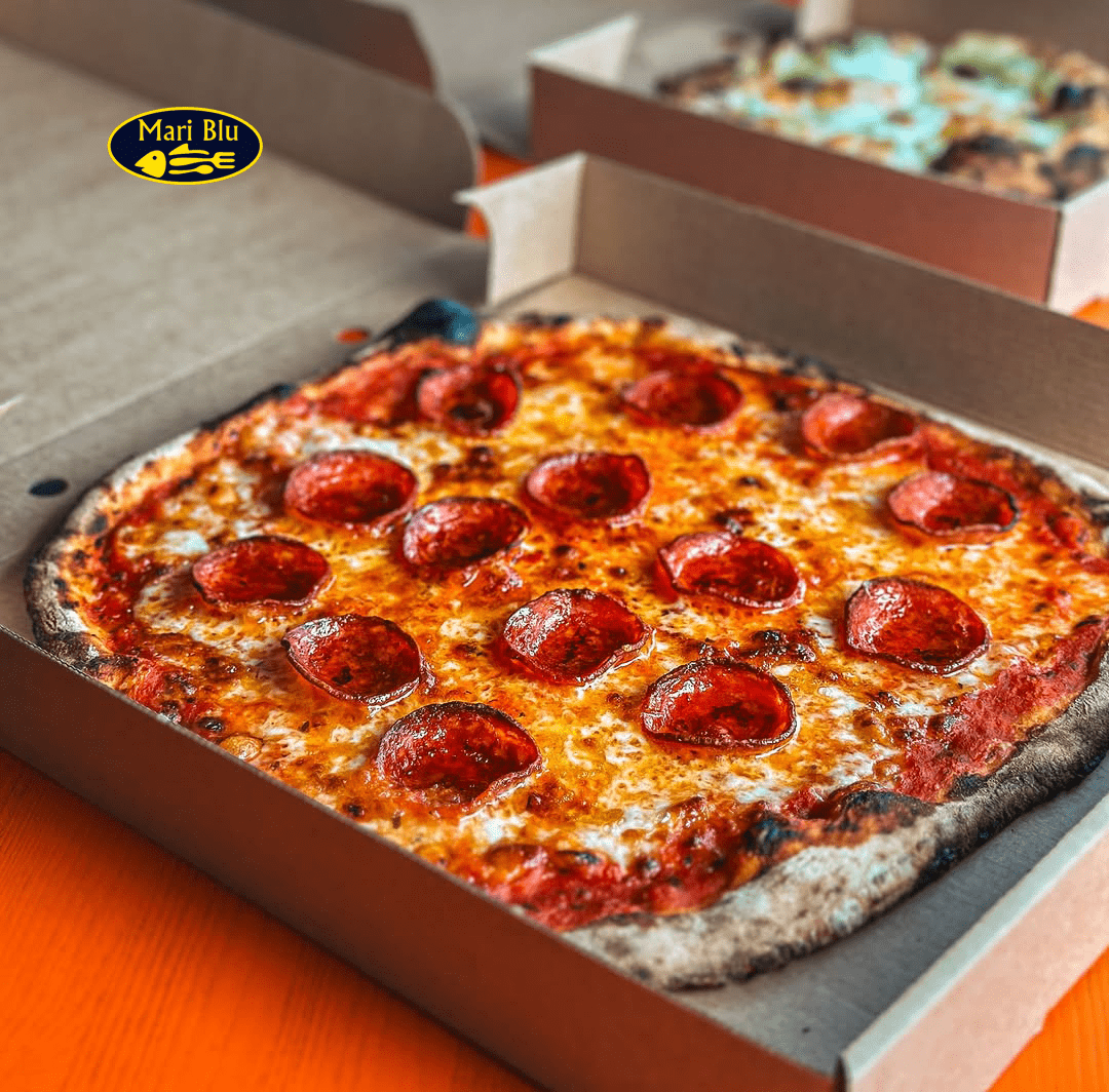 Mari Blu classic pepperoni pizza in Livingston.